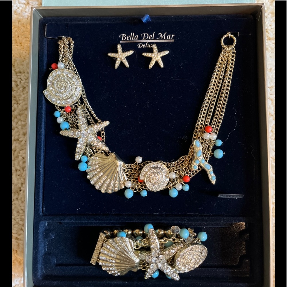 Bella Del Mar 3 Piece Jewelry Set Ocean Inspired Seashells Starfish New